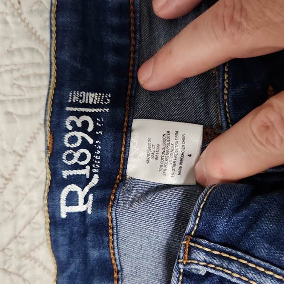 Girls size 4 Straight Legged blue jeans by R1893 - Picture 2 of 3